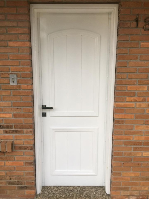 Portas Externas de Madeira