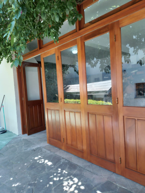 Portas Balcão de Madeira